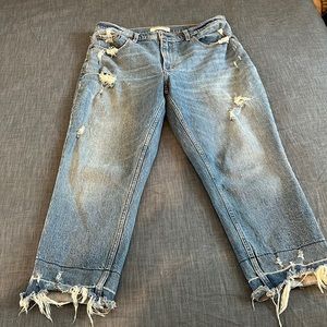 Abercrombie high rise mom Jean